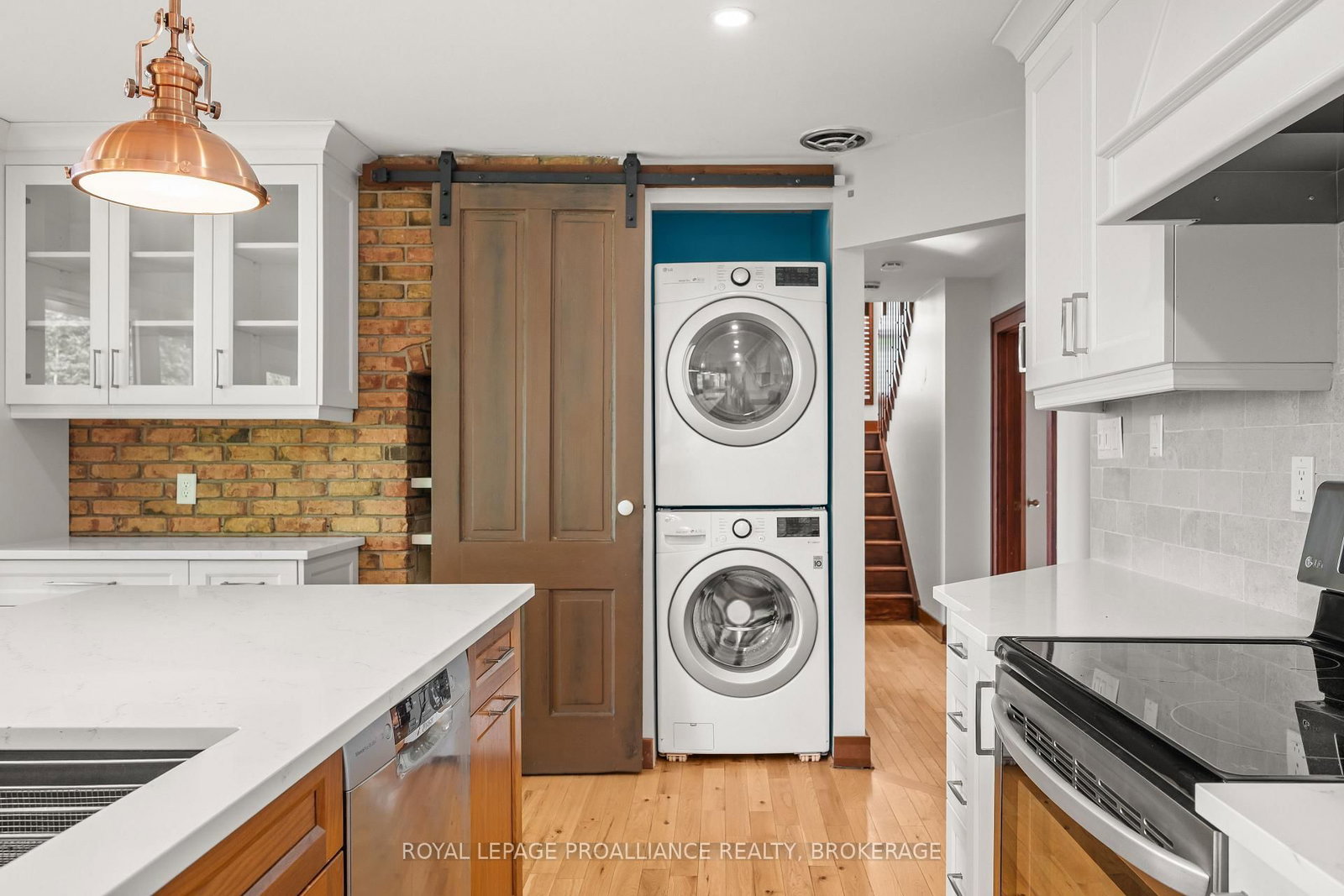 20 Riverside Drive • Kingston, ON photo 19