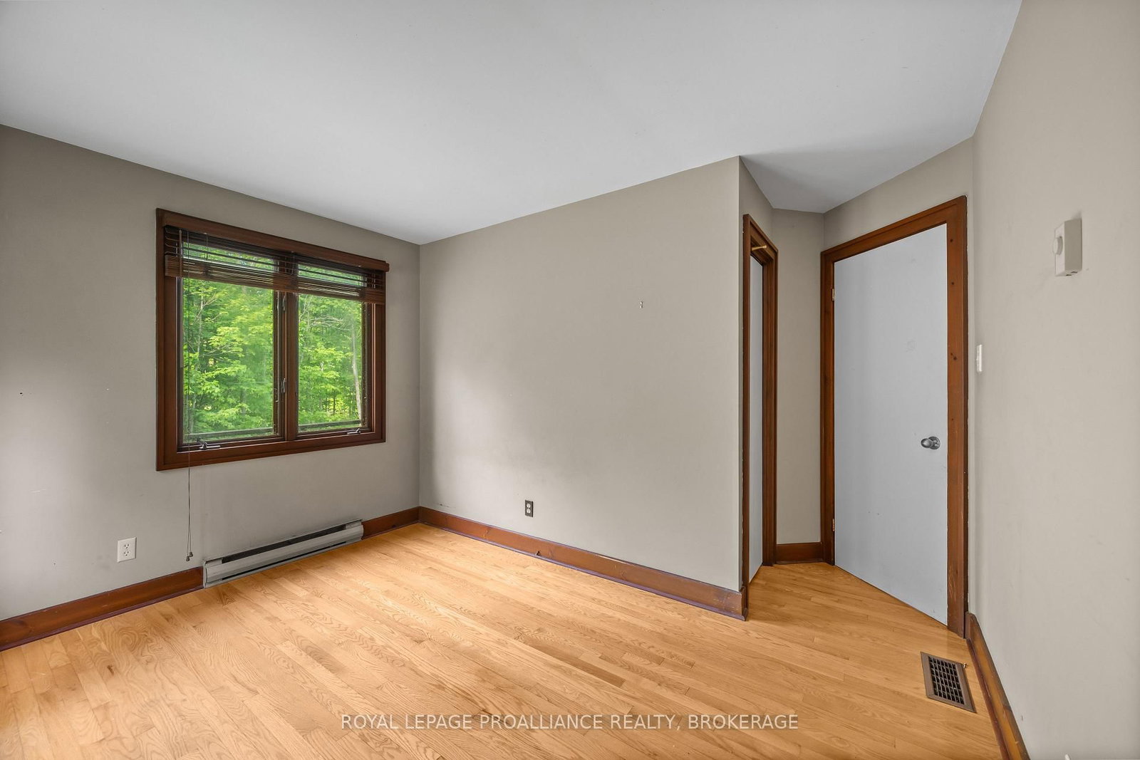 20 Riverside Drive • Kingston, ON photo 28