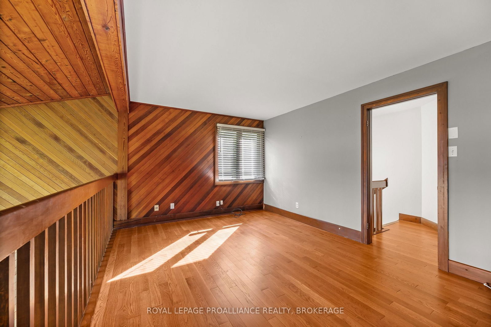 20 Riverside Drive • Kingston, ON photo 31