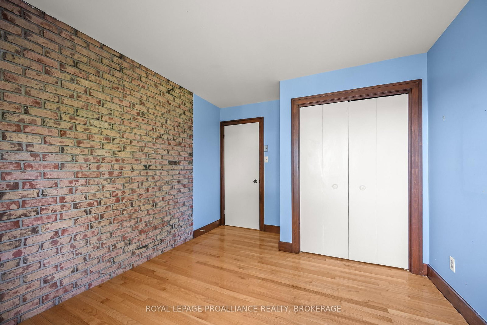 20 Riverside Drive • Kingston, ON photo 33