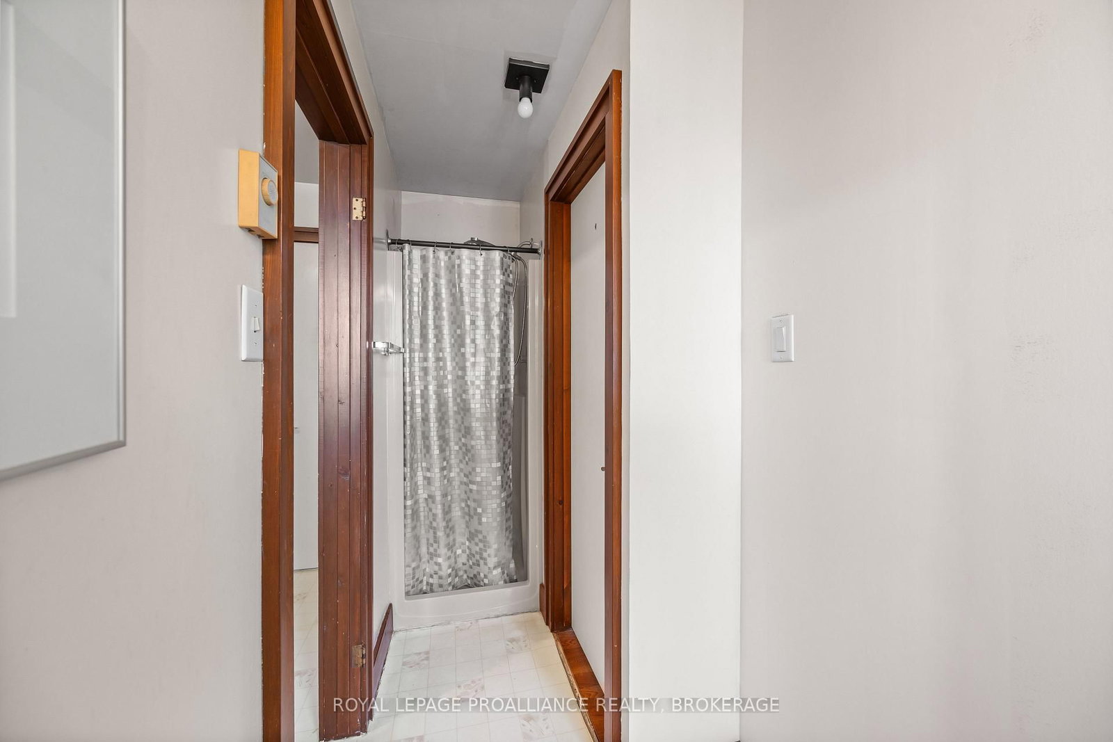 20 Riverside Drive • Kingston, ON photo 38