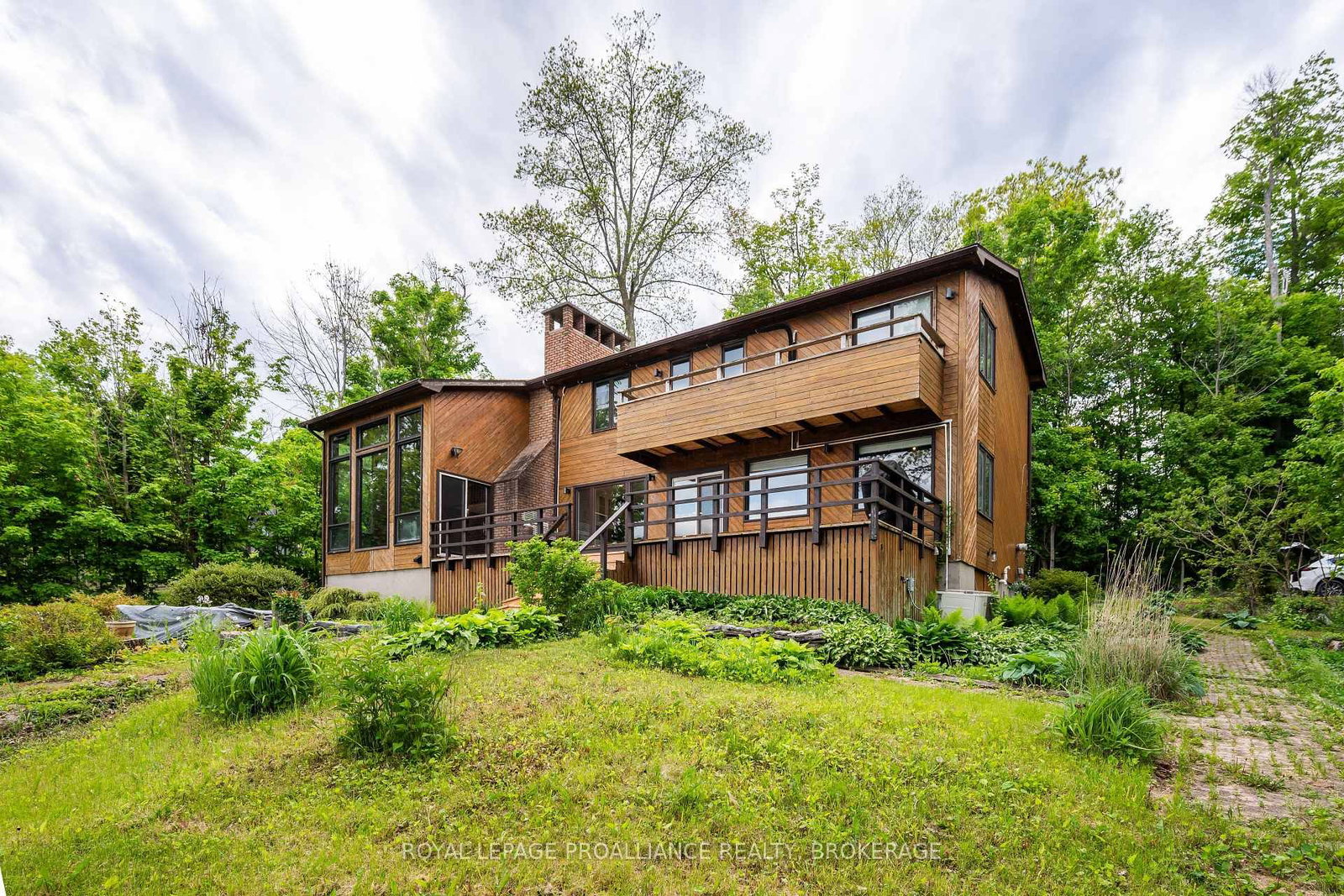 20 Riverside Drive • Kingston, ON photo 41
