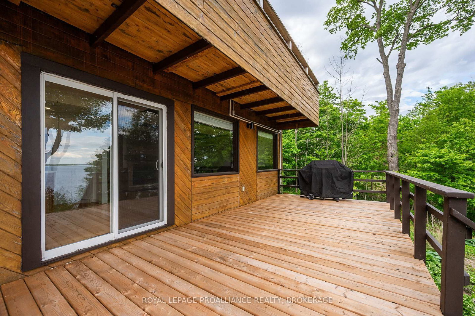 20 Riverside Drive • Kingston, ON photo 42