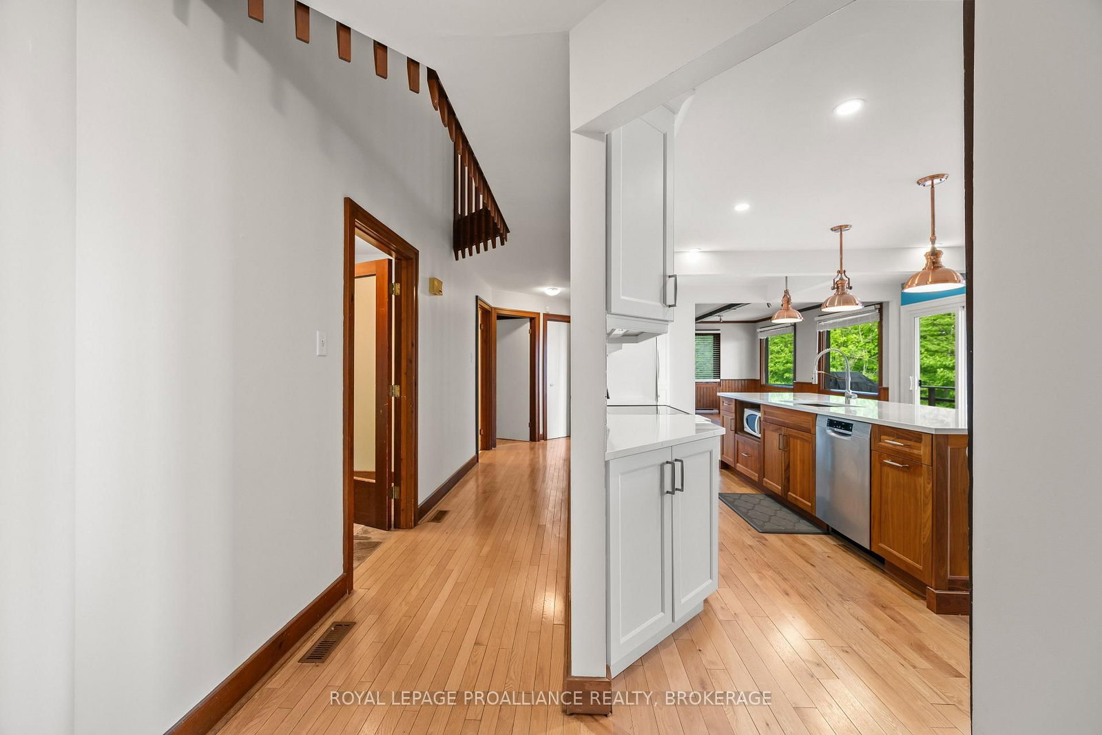 20 Riverside Drive • Kingston, ON photo 9