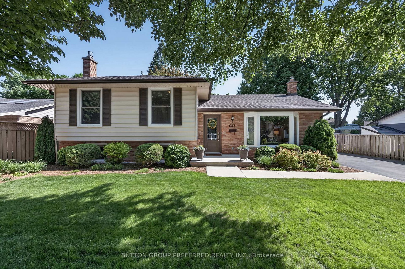 Detached House for sale at 647 Glengyle Crescent, London North, Ontario, N5X 1X8 - North H - MLS: X13228290