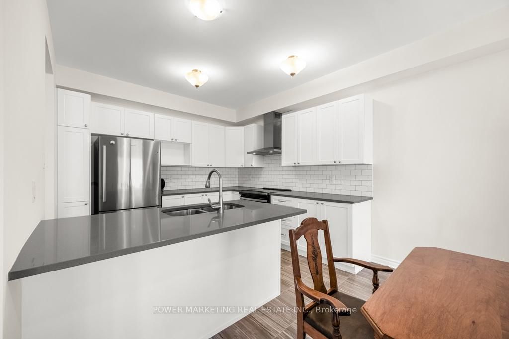 69 DEFENCE Street • Ottawa, ON photo 14