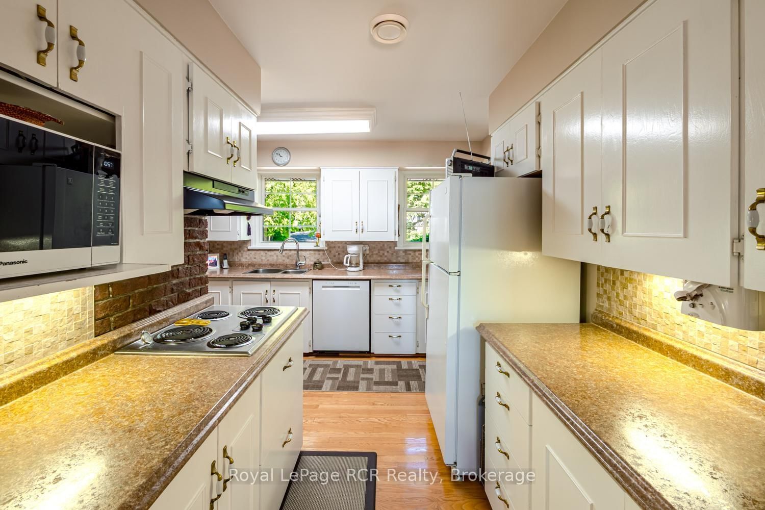 405 Balmy Beach Road • Georgian Bluffs, ON photo 13