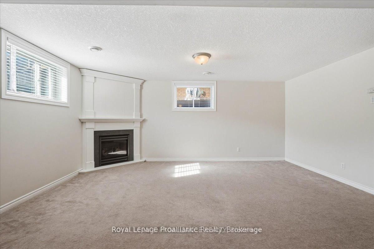 108 Parkview Heights • Quinte West, ON photo 27