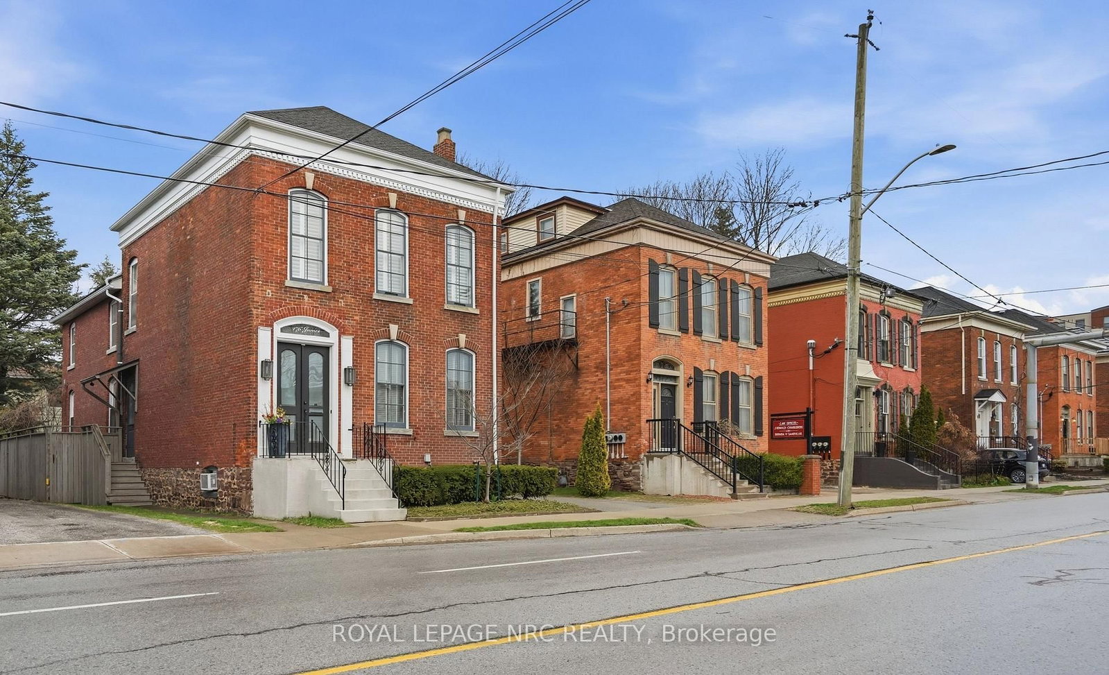 176 James Street • St. Catharines, ON photo 2