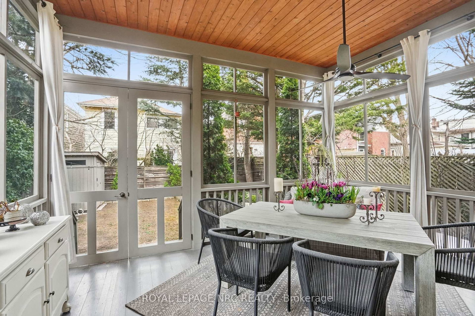 176 James Street • St. Catharines, ON photo 39