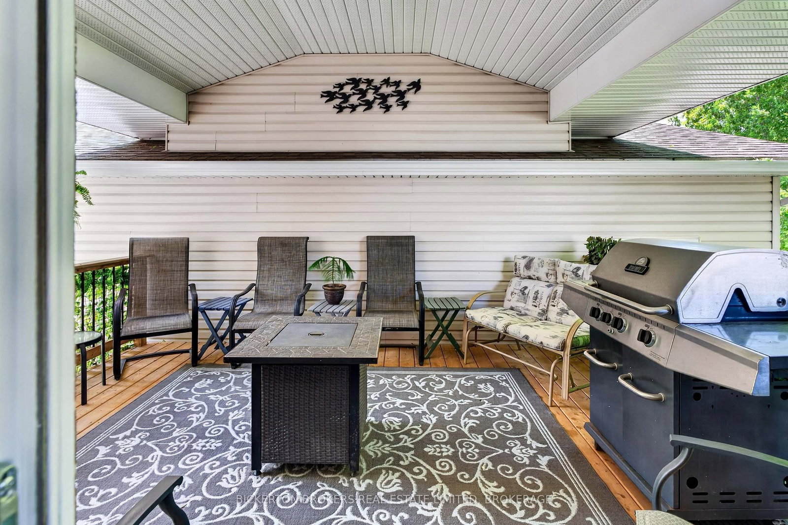 90 Ann Street • Gananoque, ON photo 32