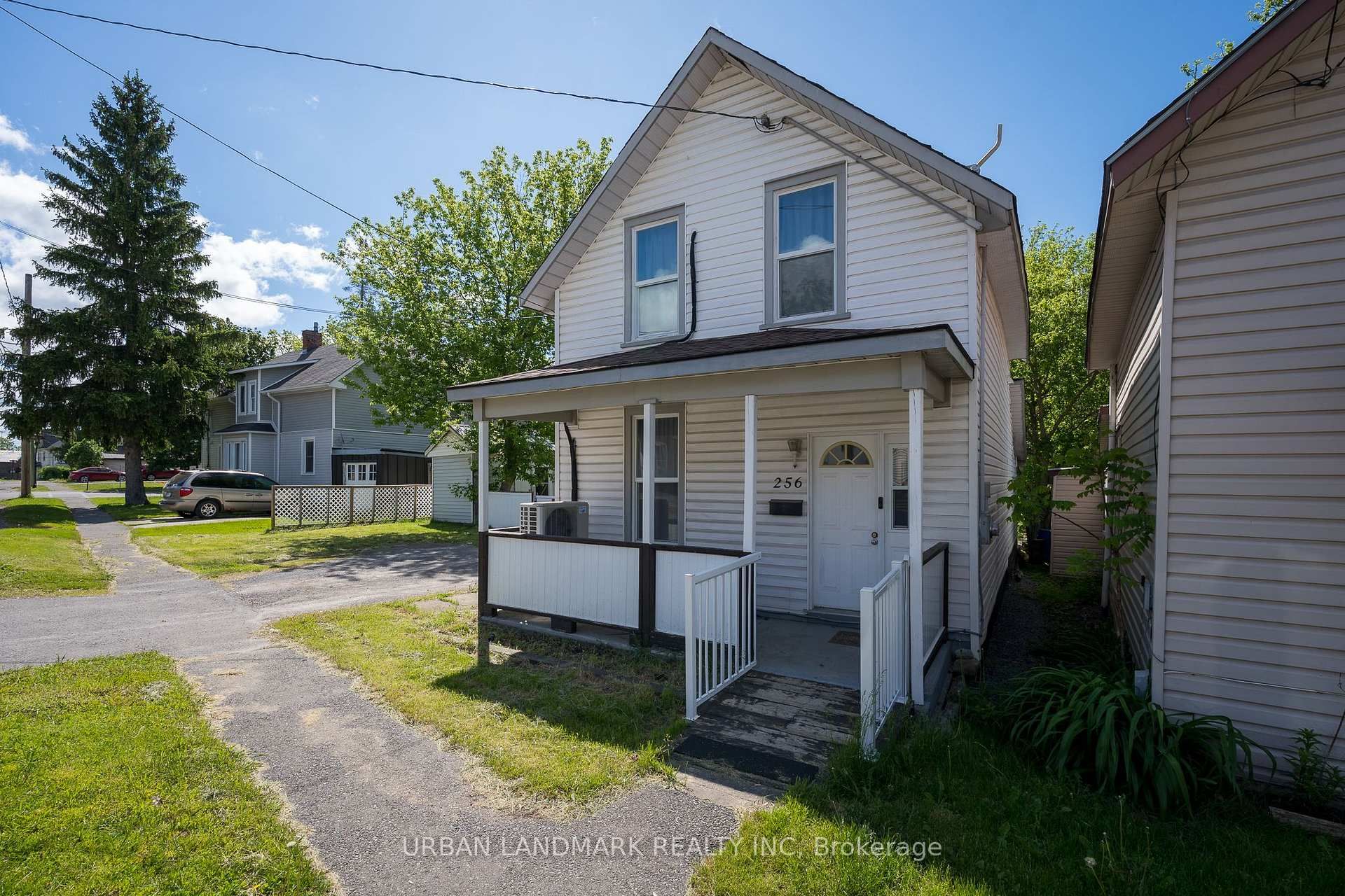 256 Dundas Street