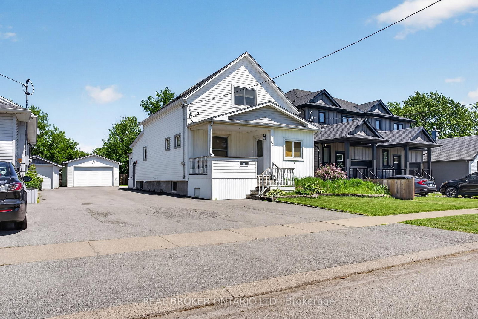Detached House for sale at 55 Merigold Street, St. Catharines, Ontario, L2S 2N6 - Western Hill - MLS: X13229254