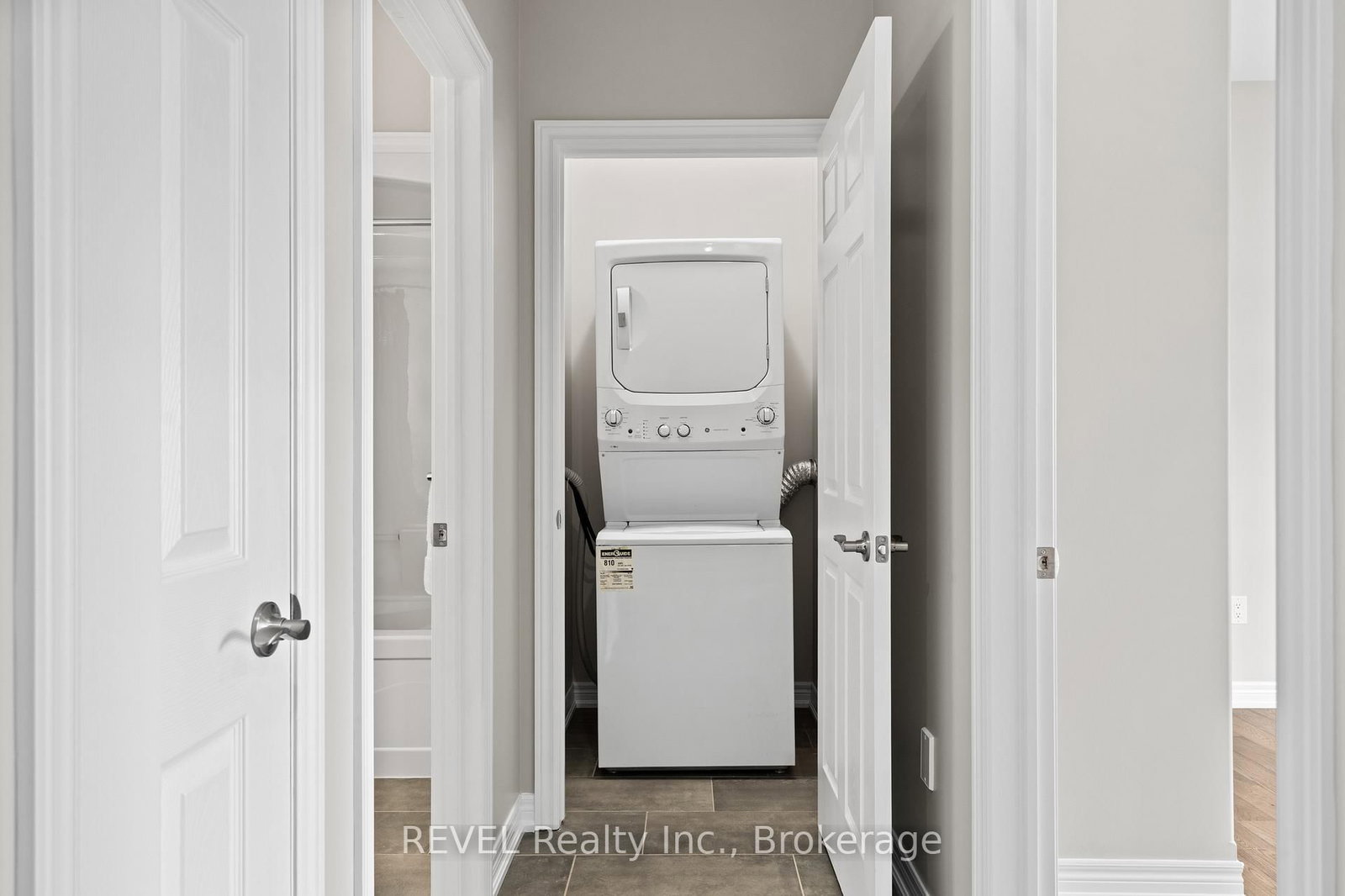 7138 E PARSA Street • #7 • Niagara Falls, ON photo 24