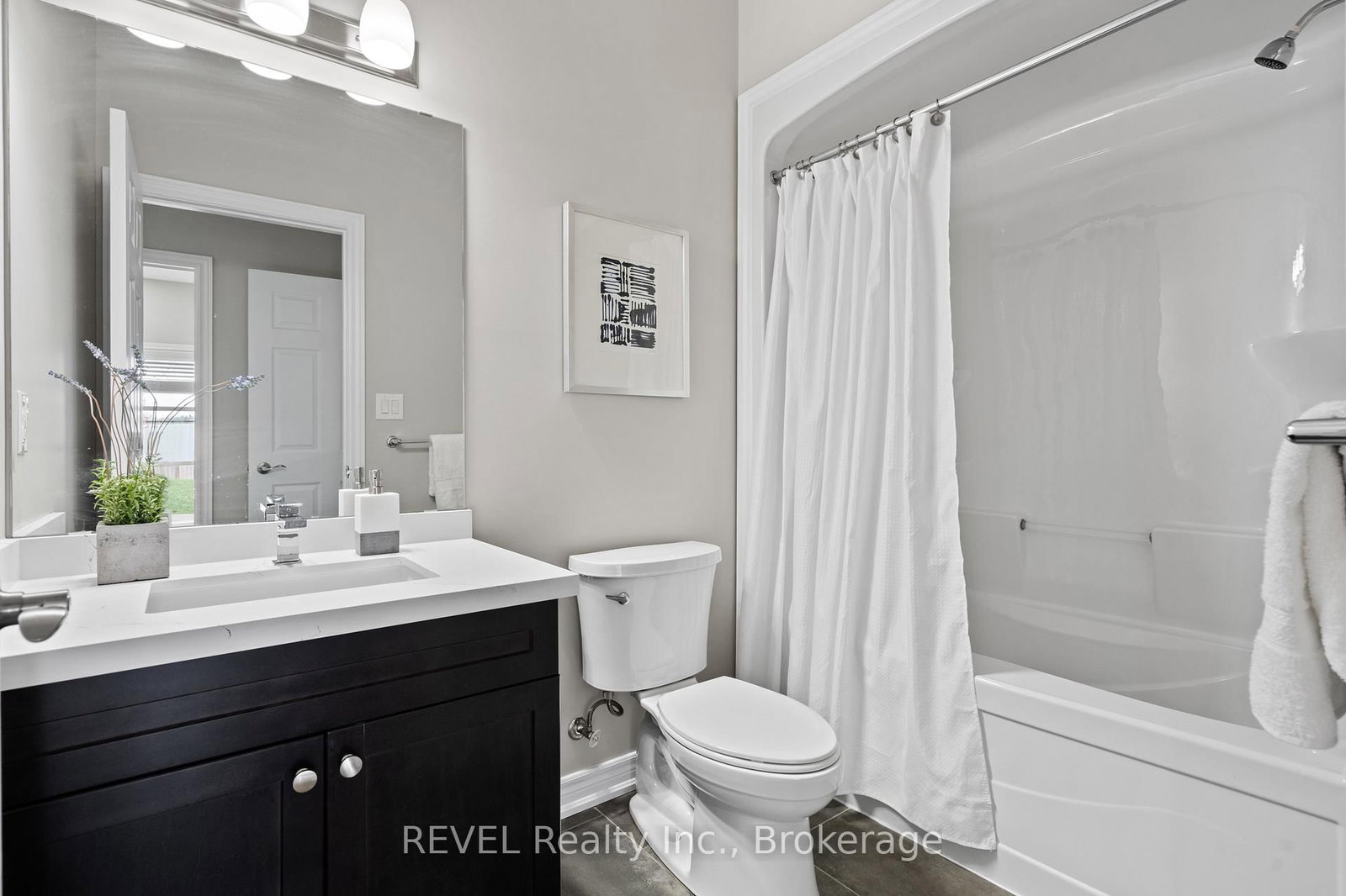 7138 E PARSA Street • #7 • Niagara Falls, ON photo 25