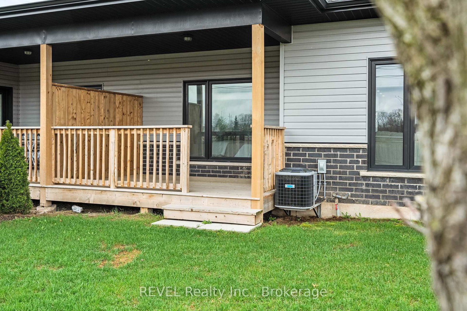 7138 E PARSA Street • #7 • Niagara Falls, ON photo 30