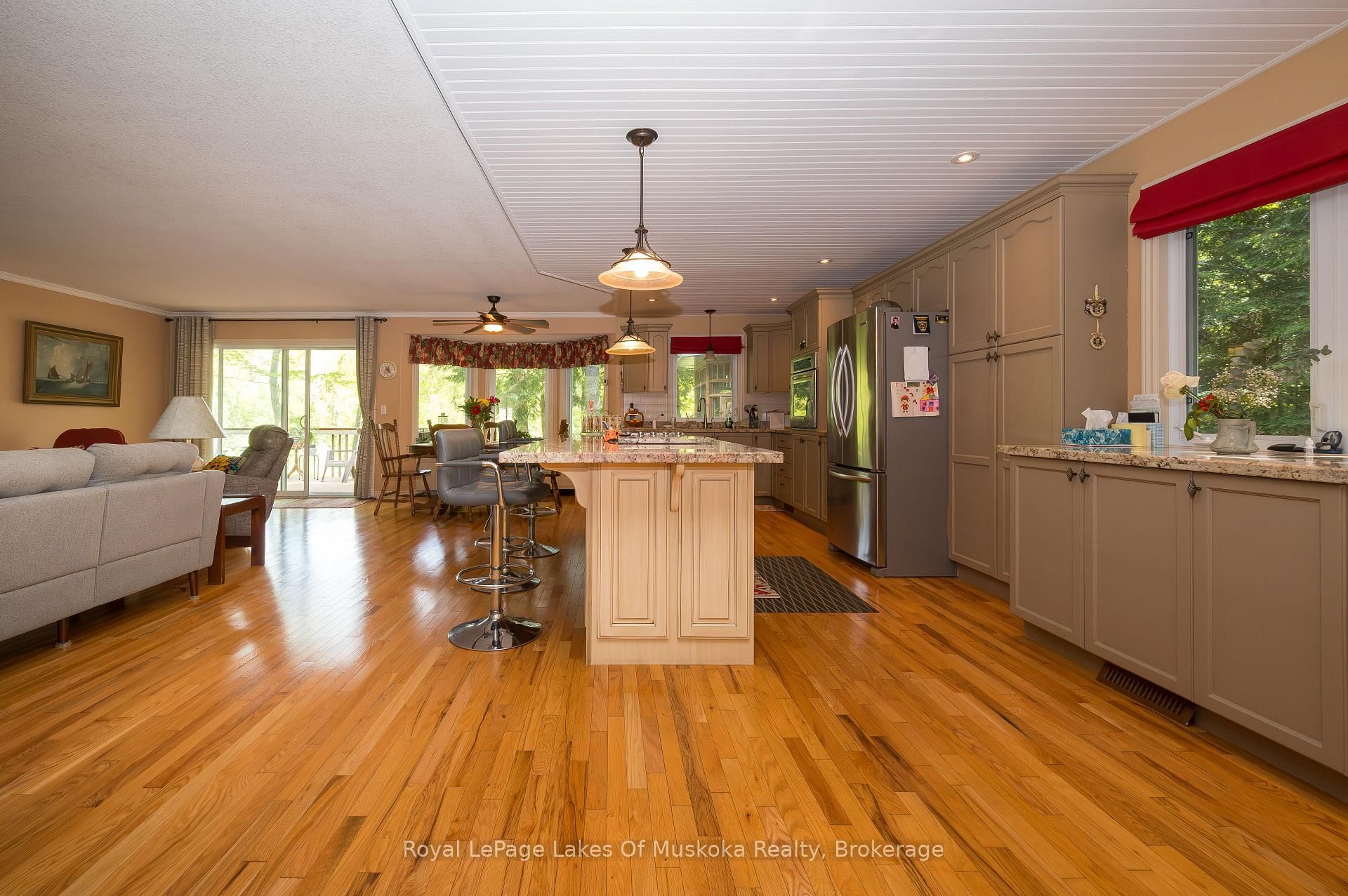 20 Deerhurst Highlands Drive