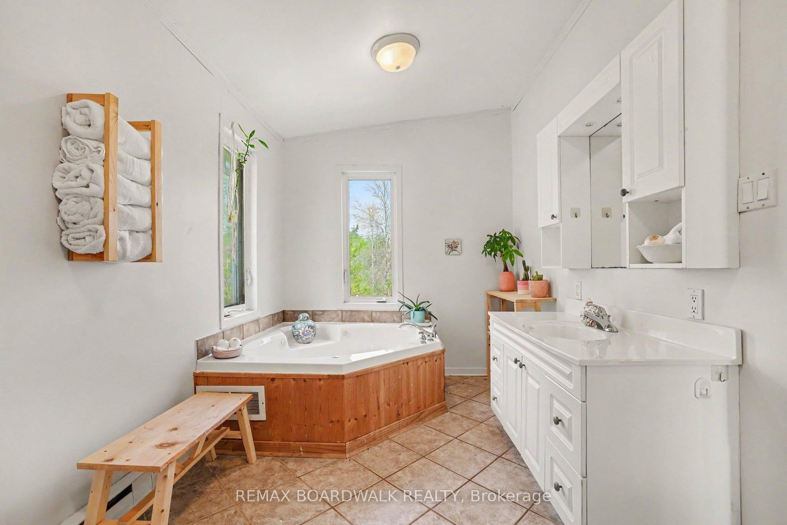 952 County 18 Road • North Grenville, ON photo 12