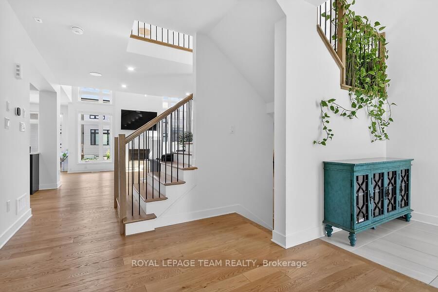 950 Islington Way • Leitrim, ON photo 4