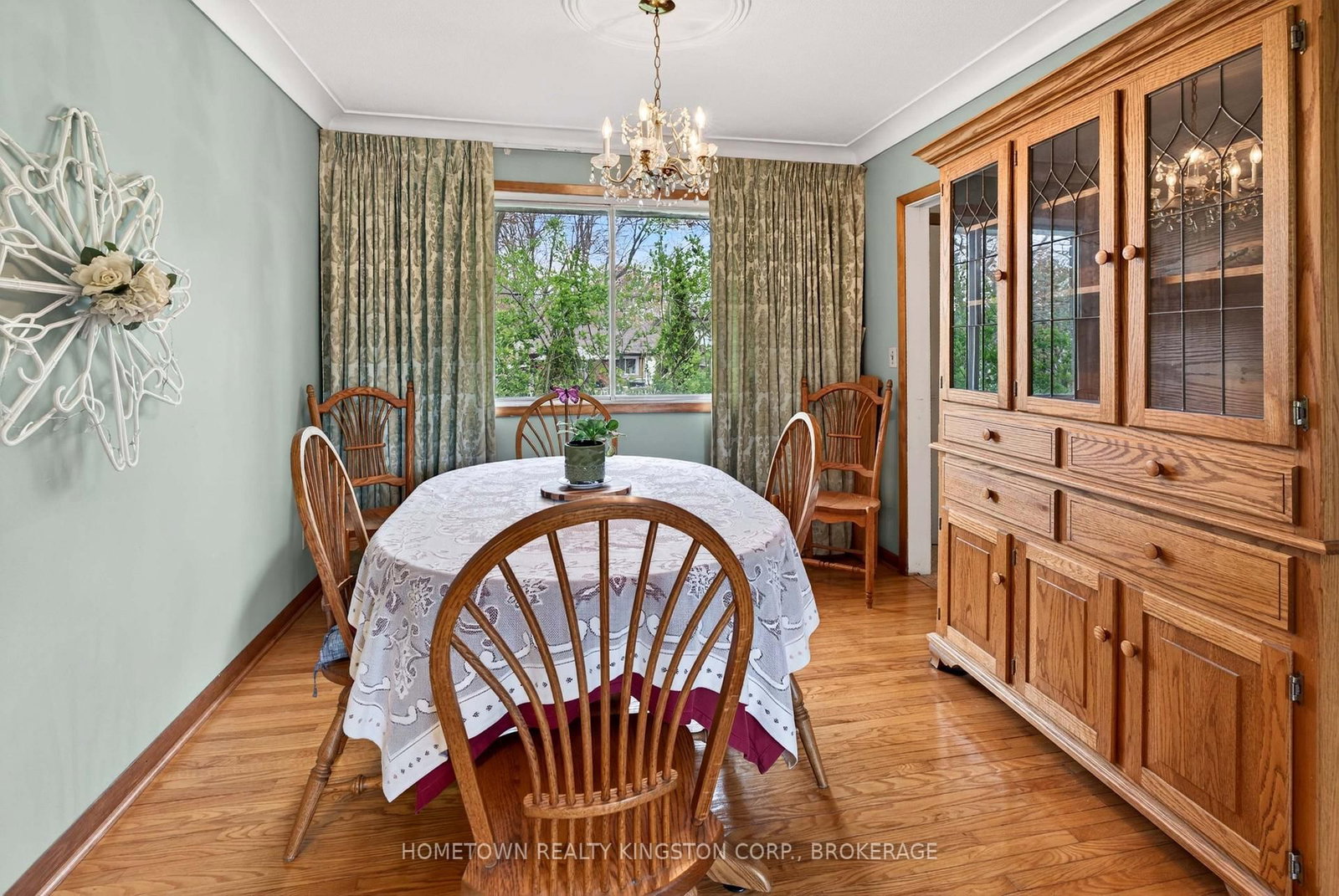 Listing Image 7