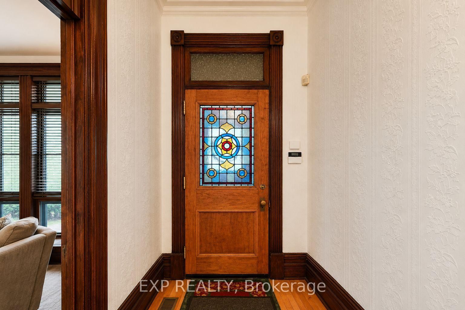 12 SOMERSET Street W, Unit 1
