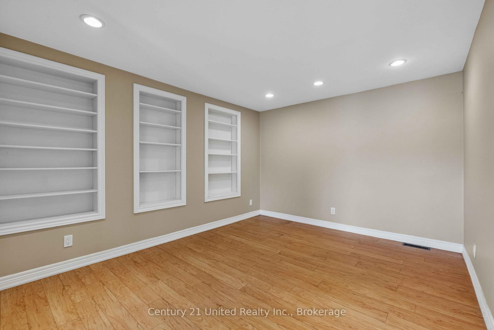 825 Southview Drive • Otonabee-South Monaghan, ON photo 10