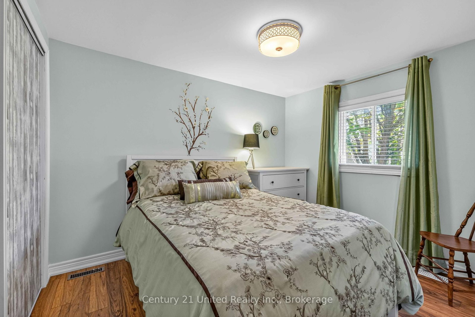 825 Southview Drive • Otonabee-South Monaghan, ON photo 12