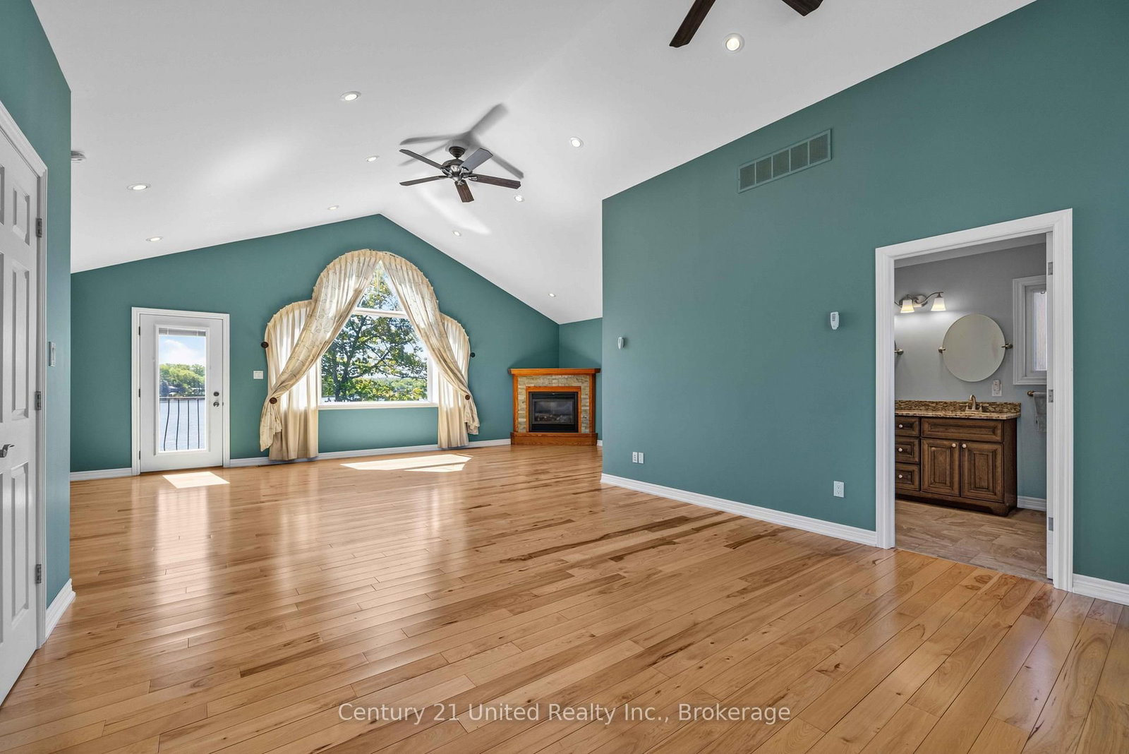825 Southview Drive • Otonabee-South Monaghan, ON photo 16