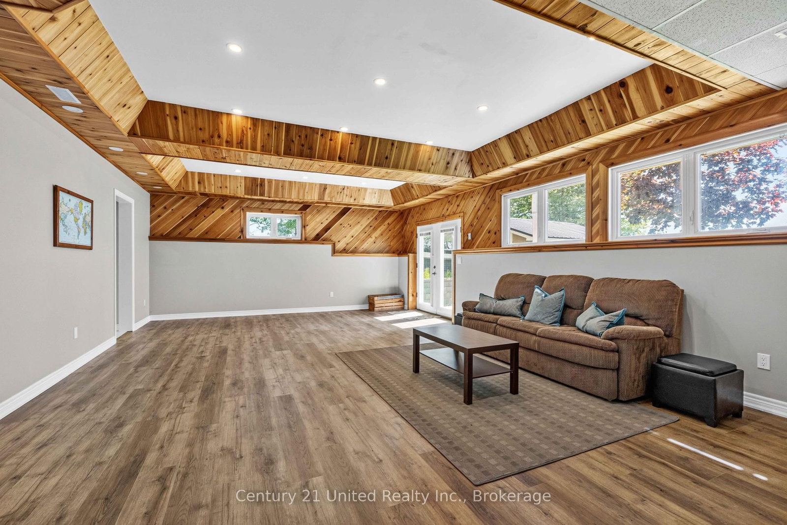 825 Southview Drive • Otonabee-South Monaghan, ON photo 27