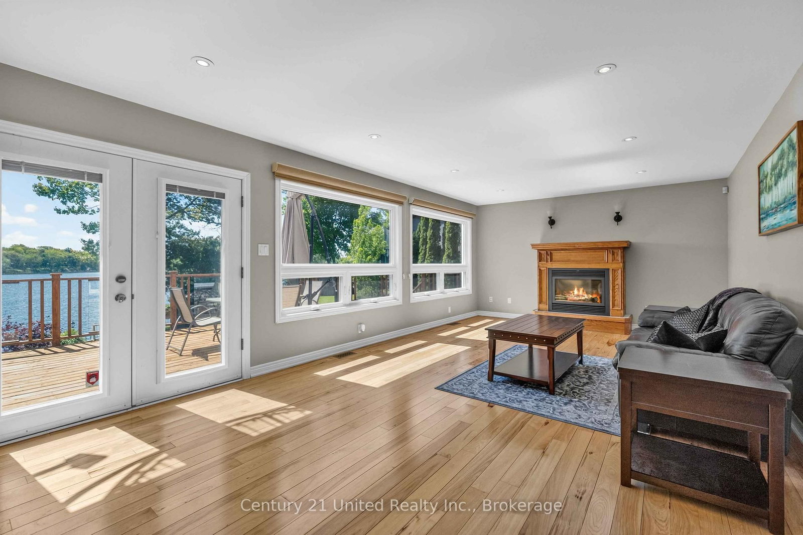 825 Southview Drive • Otonabee-South Monaghan, ON photo 4