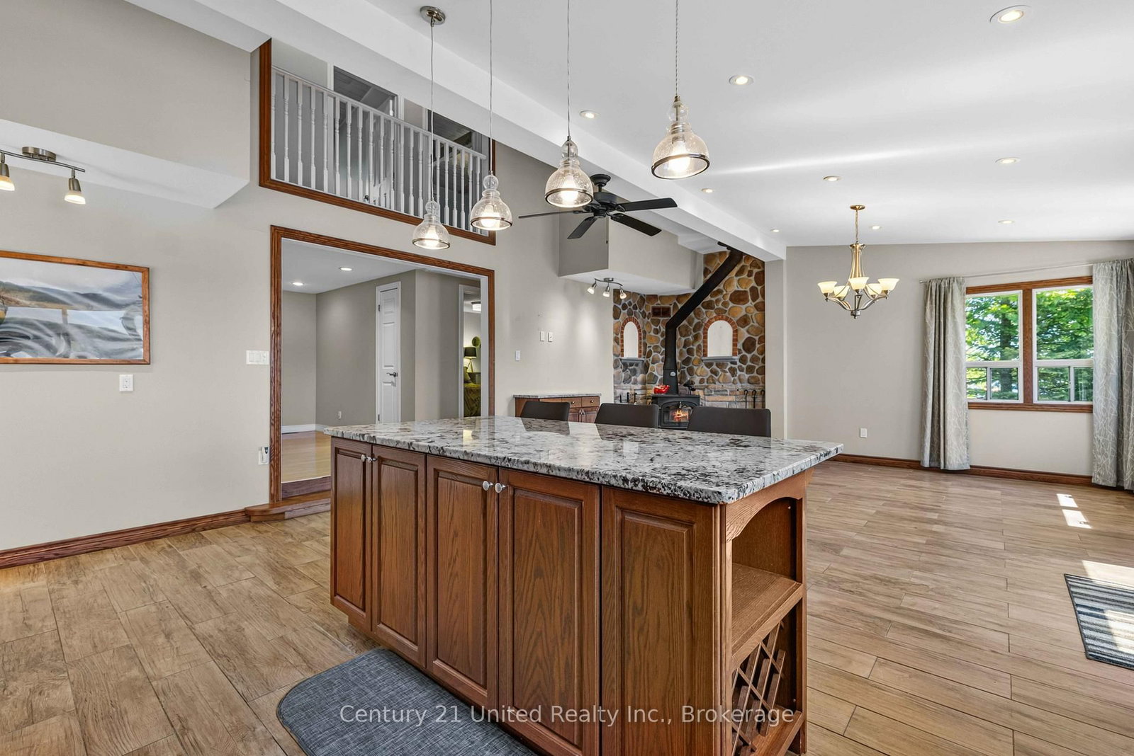 825 Southview Drive • Otonabee-South Monaghan, ON photo 9
