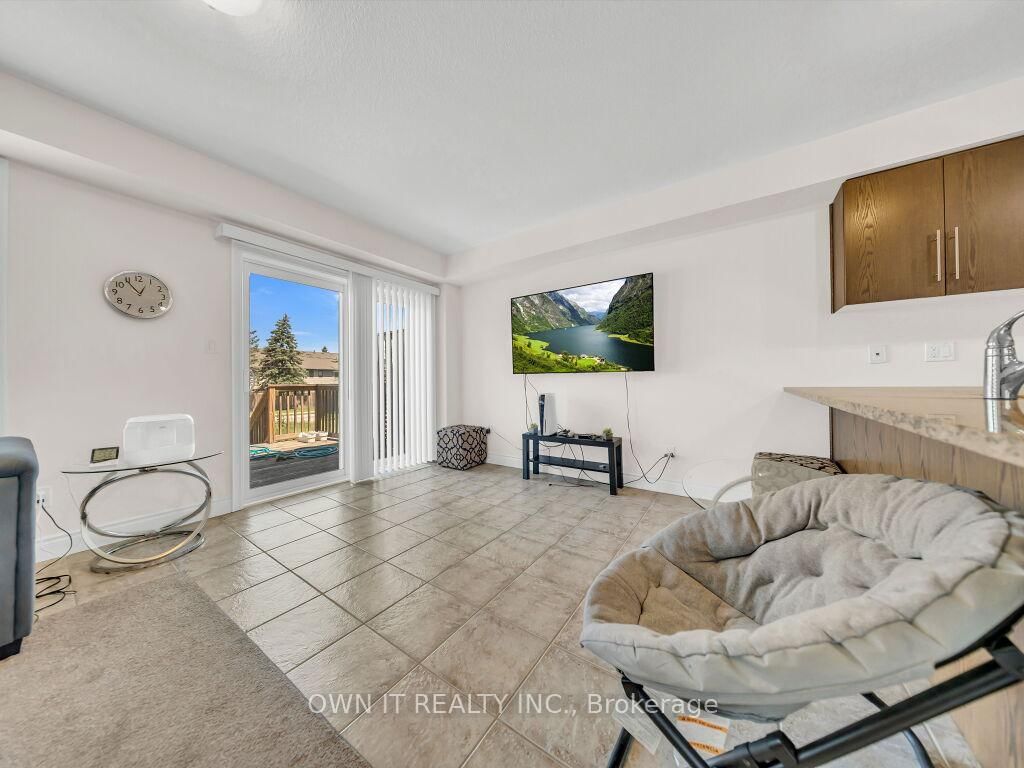 1192 Caen Avenue • Woodstock, ON photo 11