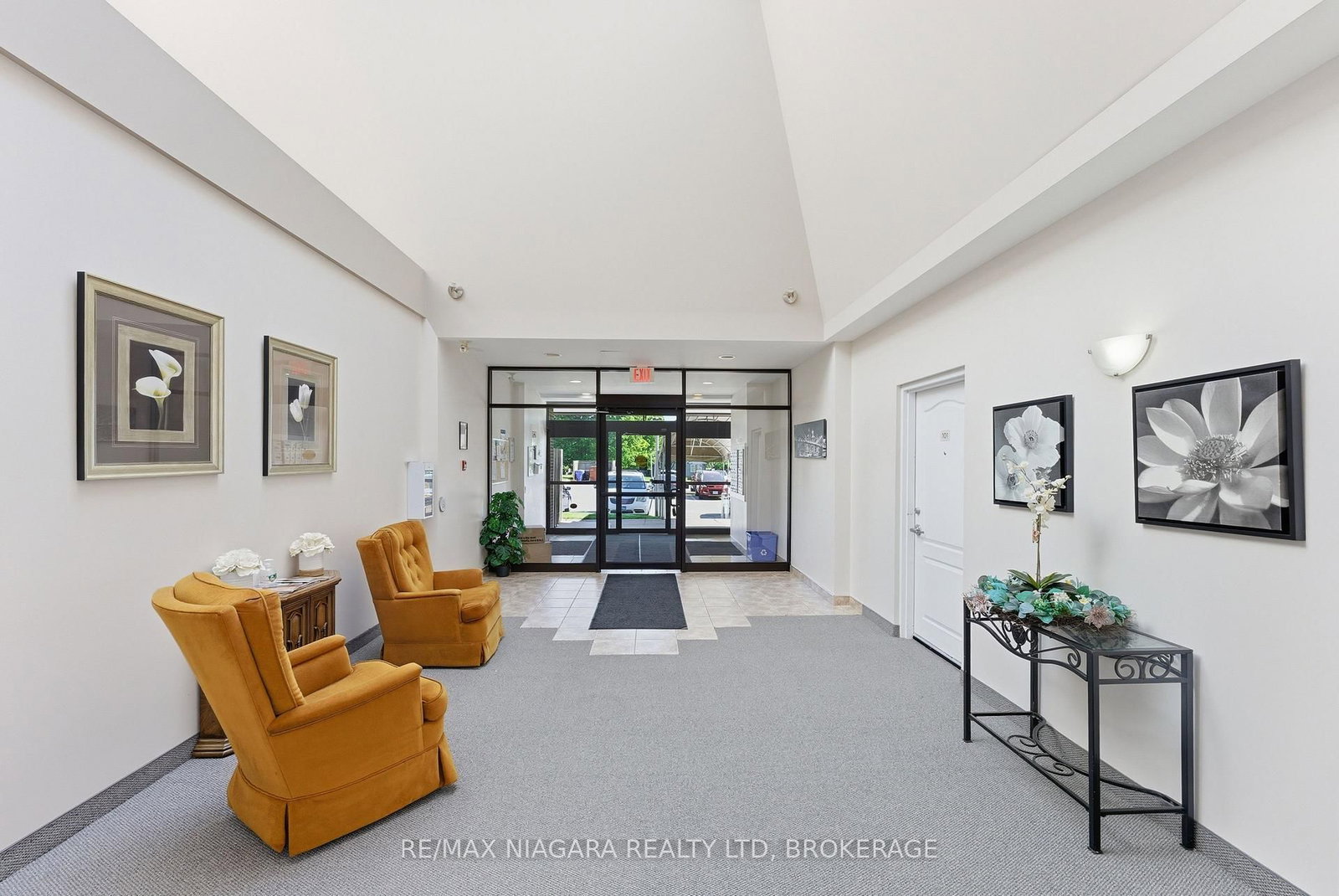6350 Dorchester Road • #110 • Niagara Falls, ON photo 3
