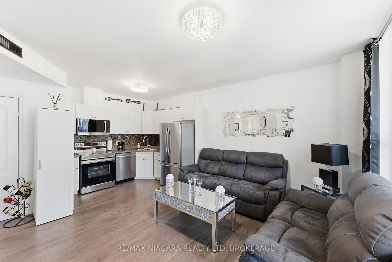 6350 Dorchester Road • #110 • Niagara Falls, ON photo 8