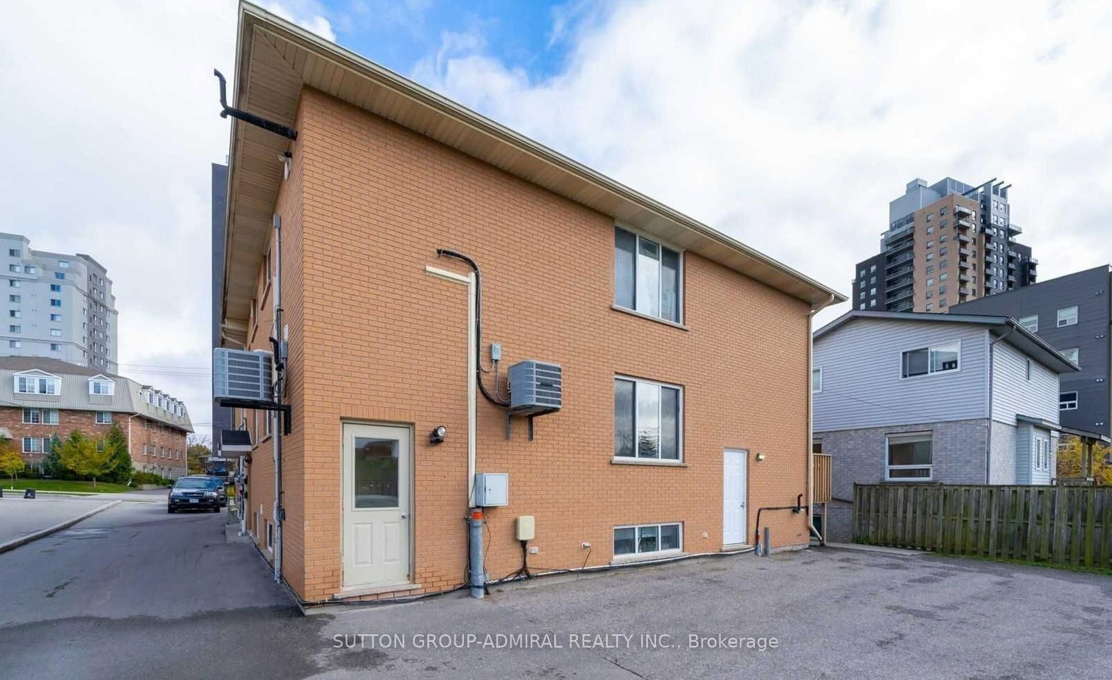 331 Spruce St, Waterloo, view 3
