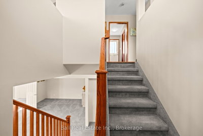 1869 Vansickle Road — photo 6