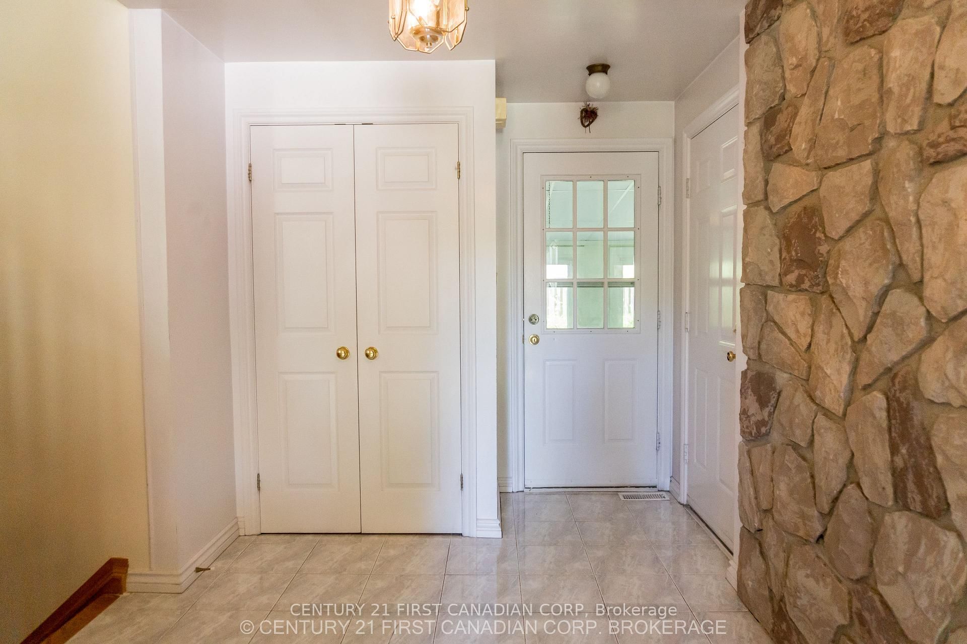 1095 Prince George Road