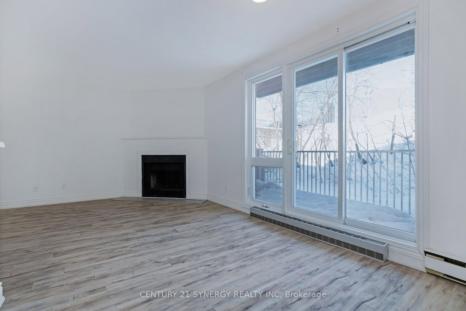 1589 ST BERNARD Street • #403 • Ottawa, ON photo 8