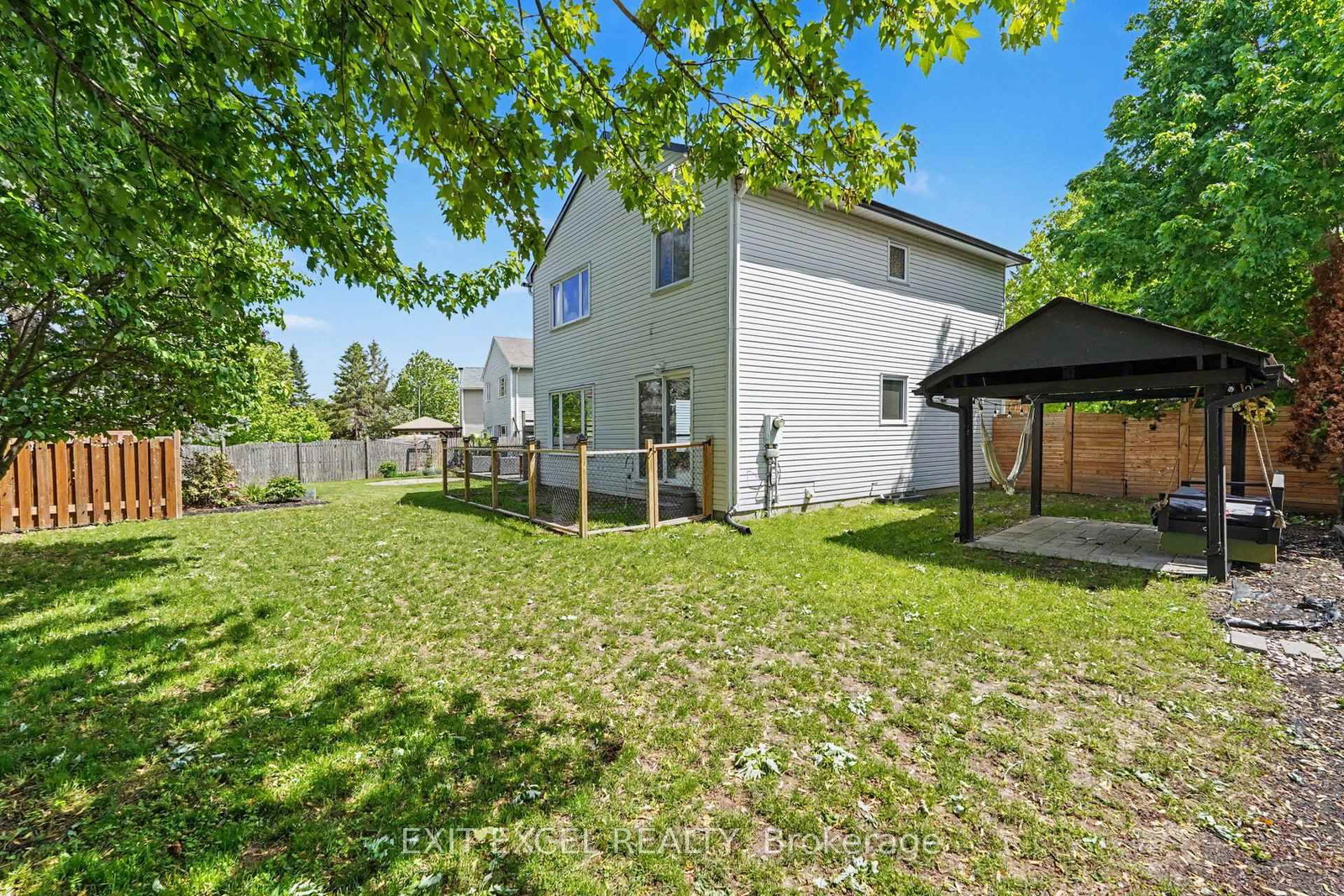 16 Lima Way • Ottawa, ON photo 31