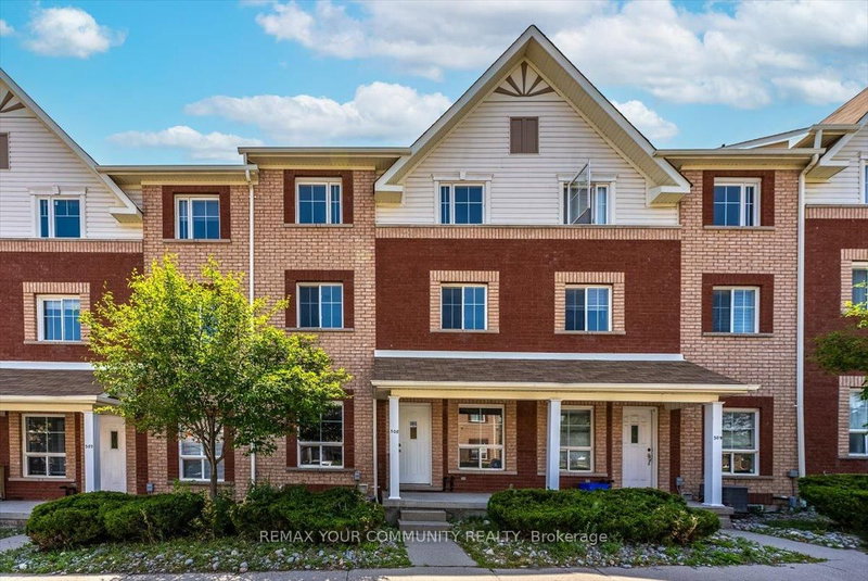 home for lease on 401-246 Spillsbury Drive