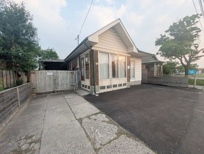 1169 Oxford Street E • London East, ON photo 3