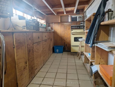 1169 Oxford Street E • London East, ON photo 7