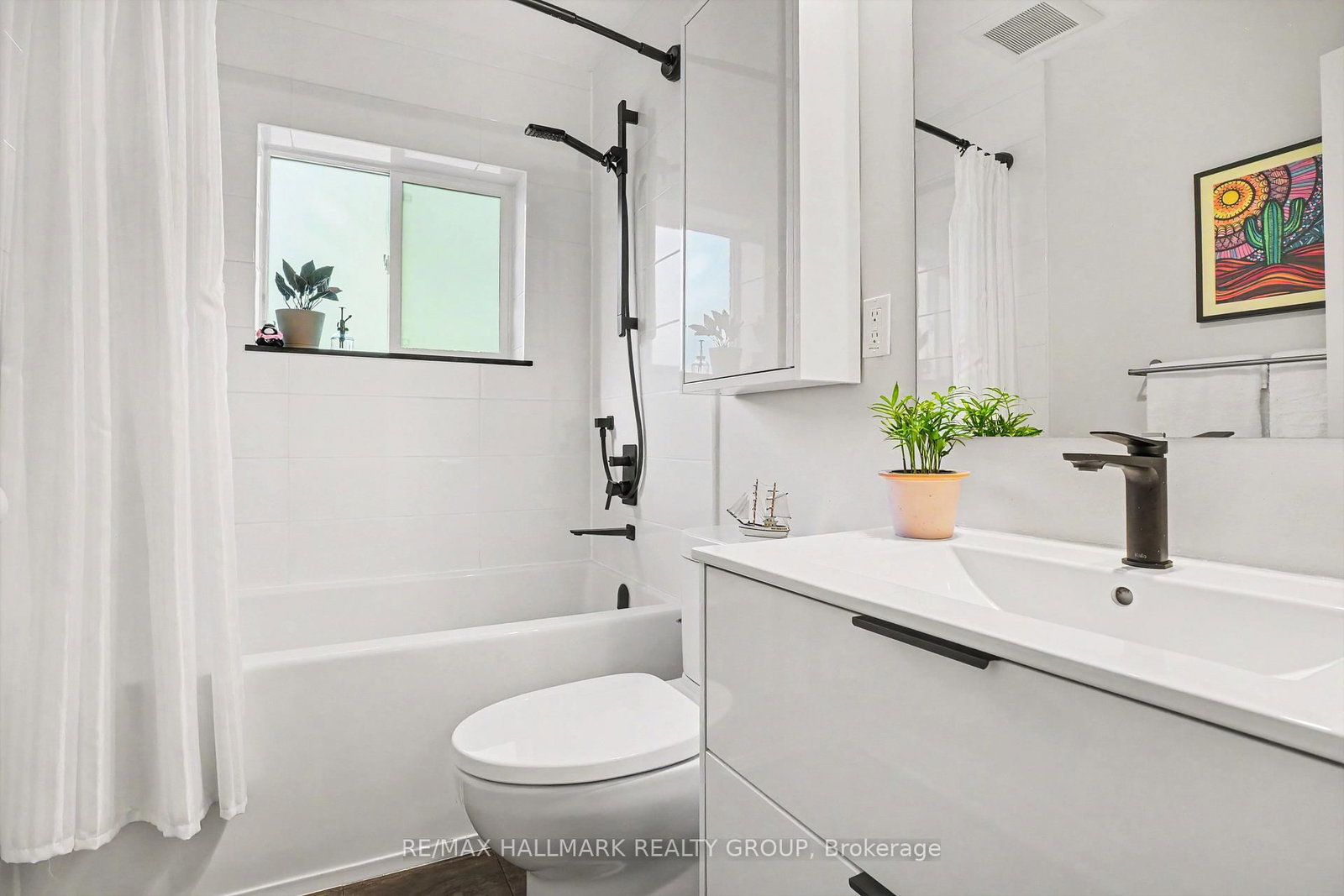 371 Sunnyside Avenue • Ottawa, ON photo 16