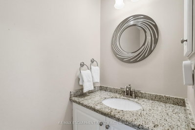 148 Glenariff Drive • Hamilton, ON photo 8
