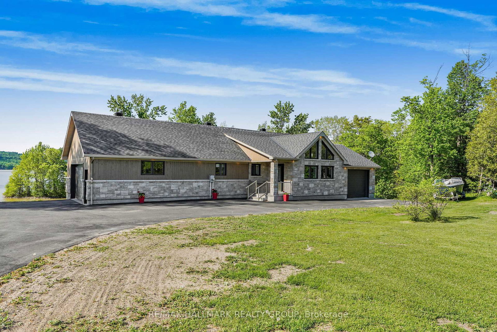 157 CONCESSION 1 Road • Alfred and Plantagenet, ON photo 4