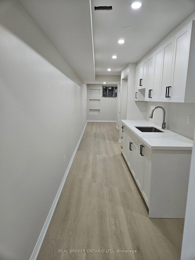 14 Lower Level - 5672 Dorchester Road