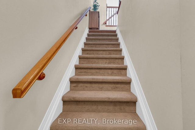 555 REARDON Private