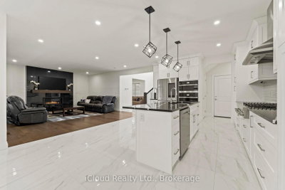 222 Cowan Court • Amherstburg, ON photo 9