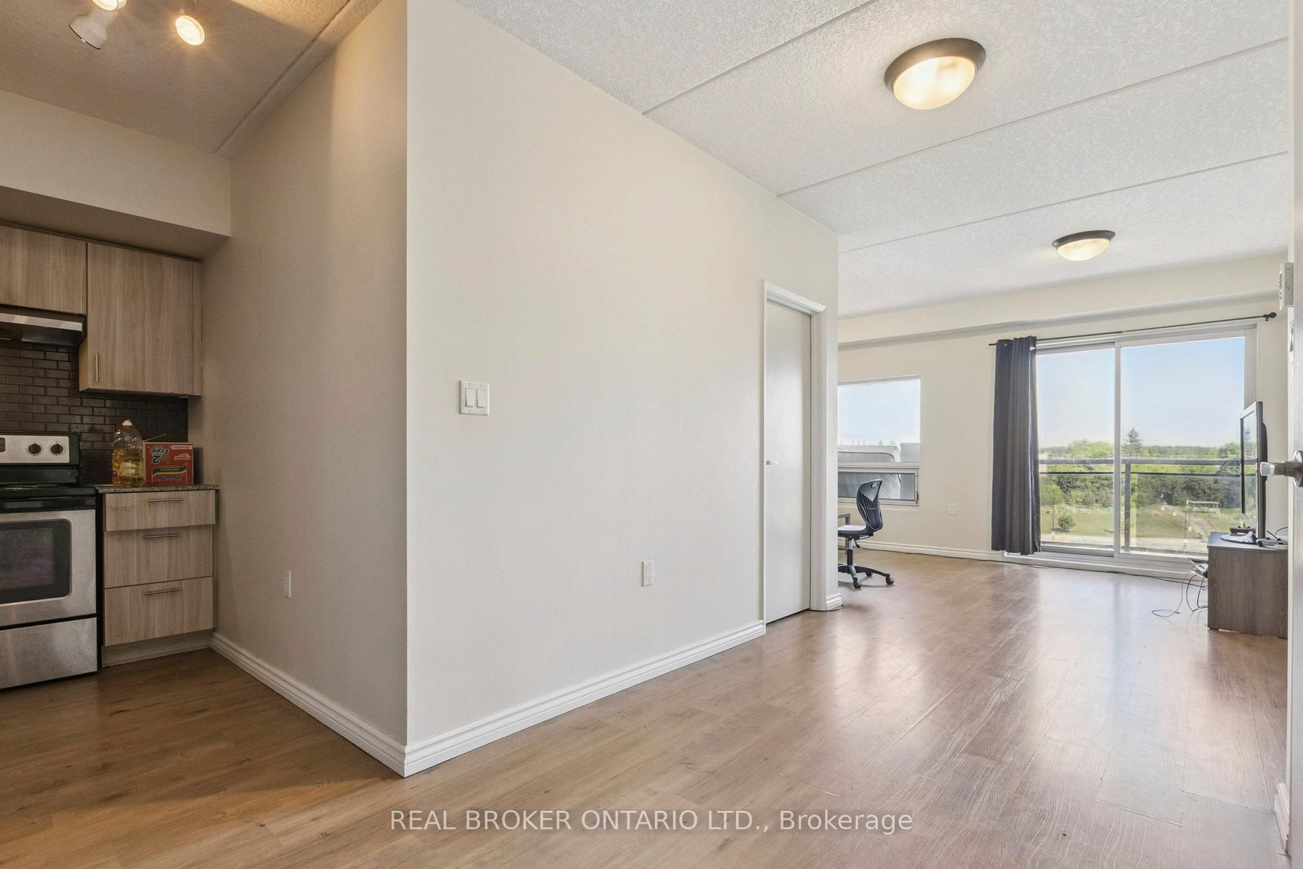 275 Larch Street, Unit G607