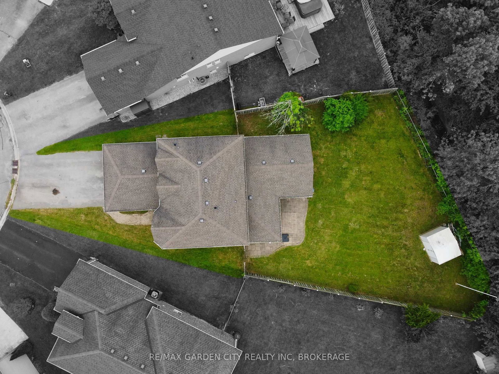 Listing Image 40